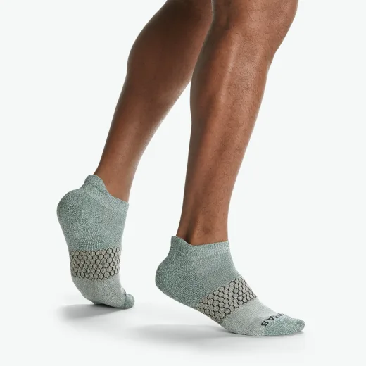 black-spruce-mix-onmodel-3-transparent